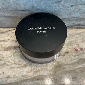 Bare Minerals MATTE Loose Mineral
Foundation SPF 15 - medium 10
